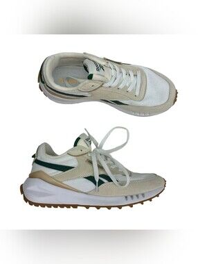 Reebok Classics Green And White Womens Sz 7